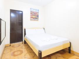 Golden Goddess Hotel Malasiqui Pangasinan by RedDoorz, Hotel in Santa Lucia