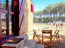 Roulottes cocooning au coeur des Landes, camping en Mées