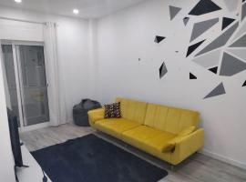 Lisbon, 3 bedroom apartment in Amora , 15 min from the beach, apartment in Amora