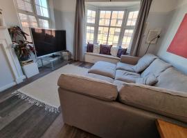 Lovely 2 bedroom flat in North West London, hotel a Hendon