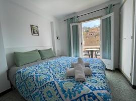 P&R hostals Maria Rosa – hotel w Tossa de Mar