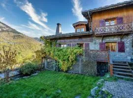 Magnifique chalet authentique au cœur des 3 vallées