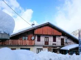 Appartement cosy 6 pers. avec balcon au village, proche parking et local à skis - FR-1-342-291