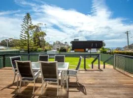 Rockpool Pet Friendly 1 Min Walk to Beach