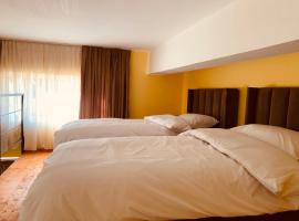 Auto Tana Guest House: Tiran'da bir otel