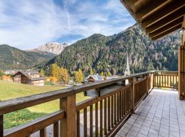 Casa Loretta, hotel in Alba di Canazei