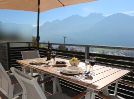 Sun Apartments - with Dolomiten Panorama, hotel near Zettersfeldbahn, Lienz