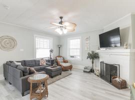 Beach Block-Ocean Views from Balconies-Parking Unit 2, ξενοδοχείο σε Ventnor City