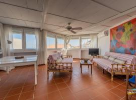 CASA ESCUELA PLAYA，位于圣何塞的酒店