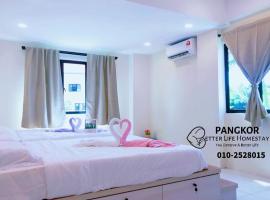 Pangkor Pasir Bogak Apartment 2Rooms 2Bathrooms near beach 6pax FREE WIFI, hotelli kohteessa Pangkor