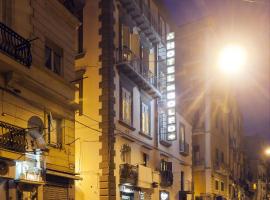 Albergo del Golfo, hotel di Pusat kota tua Napoli, Napoli