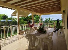 Chambres d'hôte Sud Basse-Terre, casa de praia em Gourbeyre