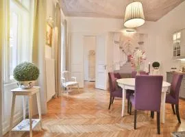 Nadi's Home – Heart of Budapest