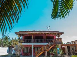 Suítes Las Flores Maresias, hotel u gradu 'Maresias'