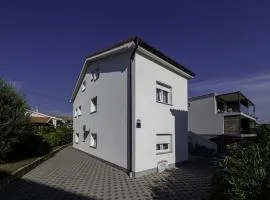 Apartments with parking space Lopar, Rab - 20169