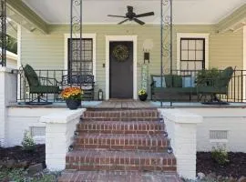 Historic Cherry Bungalow House - Midtown Uptown