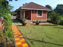 BABUJI WEEKEND HOME IN TAMHINI GHAT, hotelli kohteessa Nizāmpur