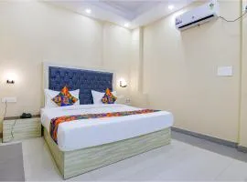 FabHotel Ashok Vihar - Nr North Campus, Delhi University