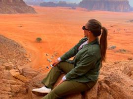 Wadi Rum Meteorite camp, B&B/chambre d'hôtes à Wadi Rum