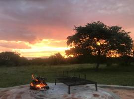 Sunset Lodge & Safaris, hotel in Guernsey Nature Reserve