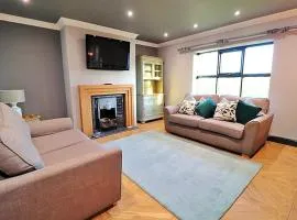 Unique Cottage Next to Wildlife Park - Sleeps 6