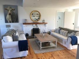 Luxury Wild Atlantic Way Retreat – dom wakacyjny w mieście Ballinphull