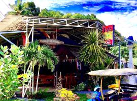 The Lazy Bar and Guesthouse, serviced apartment in Krabi town