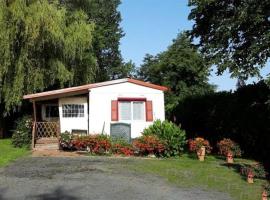 Stunning Caravan In Saint-pe-sur-nivelle With 3 Bedrooms And Wifi, holiday rental in Saint-Pée-sur-Nivelle