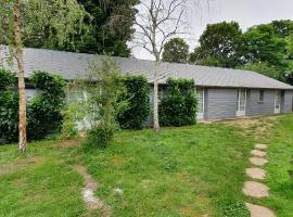 Le Logis、Coulonges-Ardennesのホテル