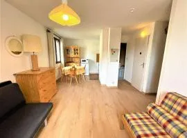 Studio Montagne près des Pistes et Commerces - 4 Couchages - Parking Privé - FR-1-330F-90