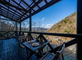 Suite Villa Minami-Atamigaoka