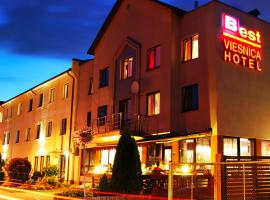 Hotel BEST with FREE PARKING, hotel em Riga