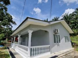 D'beeba Homestay, cottage in Pedas