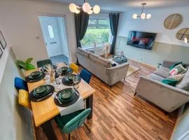 3 bedrooms, green space, free parking