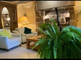 Hameau de Leignoua, hotel v destinaci Le Saint