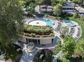 Residence Serenissima – hotel z basenem w Bibione