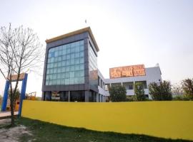 Sudhir Hotel & Banquet, Sonipat: Sonipat şehrinde bir otoparklı otel