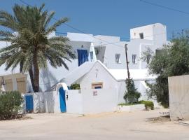 Dar Janis Djerba دار يانيس جربة, пляжне помешкання для відпустки у місті Хумт-Сук