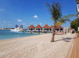 EDEN'S Homes & Villas - Anantara The Palm Residences, alquiler vacacional en la playa en Dubái
