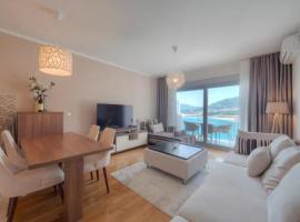 Workation Panorama Escape, hotelli Budvassa