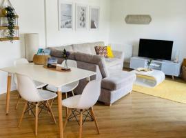 Salt Yard Apartment, Parking and Terrace, Whitstable, apartamento en Whitstable