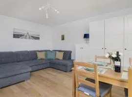 Dedala Apartment 300m to the Beach by Noclegi Renters