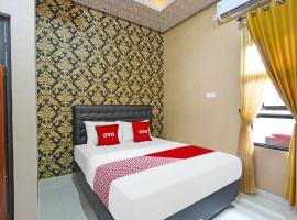 OYO 91842 Tahesa Guesthouse Syariah, hotel con estacionamiento en Cilacap