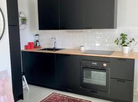 Valoisa ja täysin remontoitu huoneisto