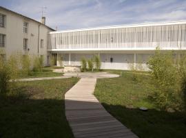 Hostellerie du Château Semens, hótel í Saint-Brice