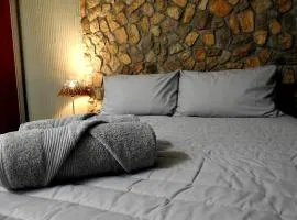 ZUCH Accommodation at Pafuri Self Catering - Executive Guest Suite