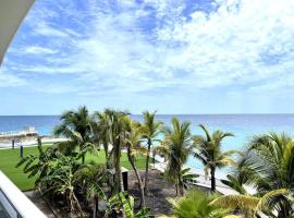 Sand Bar Condo - 1BR Suite next to The Morgan Resort, resort in Maho Reef