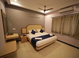 Majestic Hotel, hotel in zona Vandiyur Mariamman Teppakulam, Madurai
