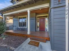 Redtail 3 Bedroom with Spacious Kitchen and Covered Back Deck - 30 Day Stay home