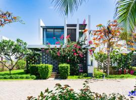 Oceanami Private Beach Villa Homestay - Long Hai Vung Tau, hotel em Vung Tau